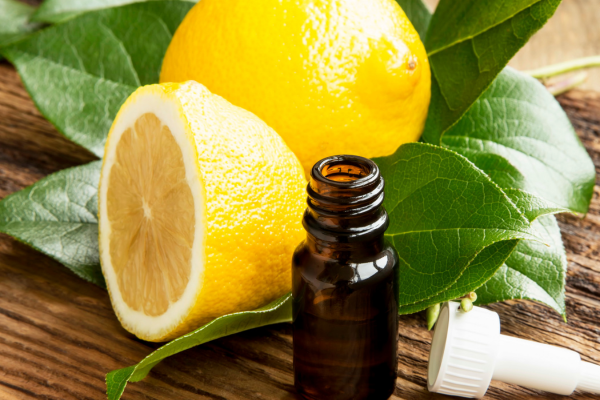 Top 5 Uses for Lemon Essential Oil