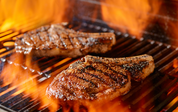Enhance Summertime Grilling with Essential Oils: A Burst of Flavor and Aromatherapy
