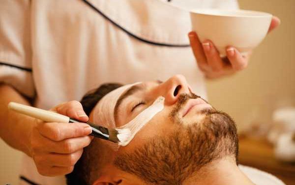 Father’s Day Gift Guide: Anti-Aging Essential Oils for Men